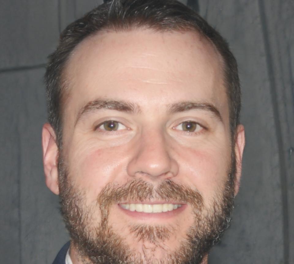 Артём Зубарев - основатель Learntrixa Surge